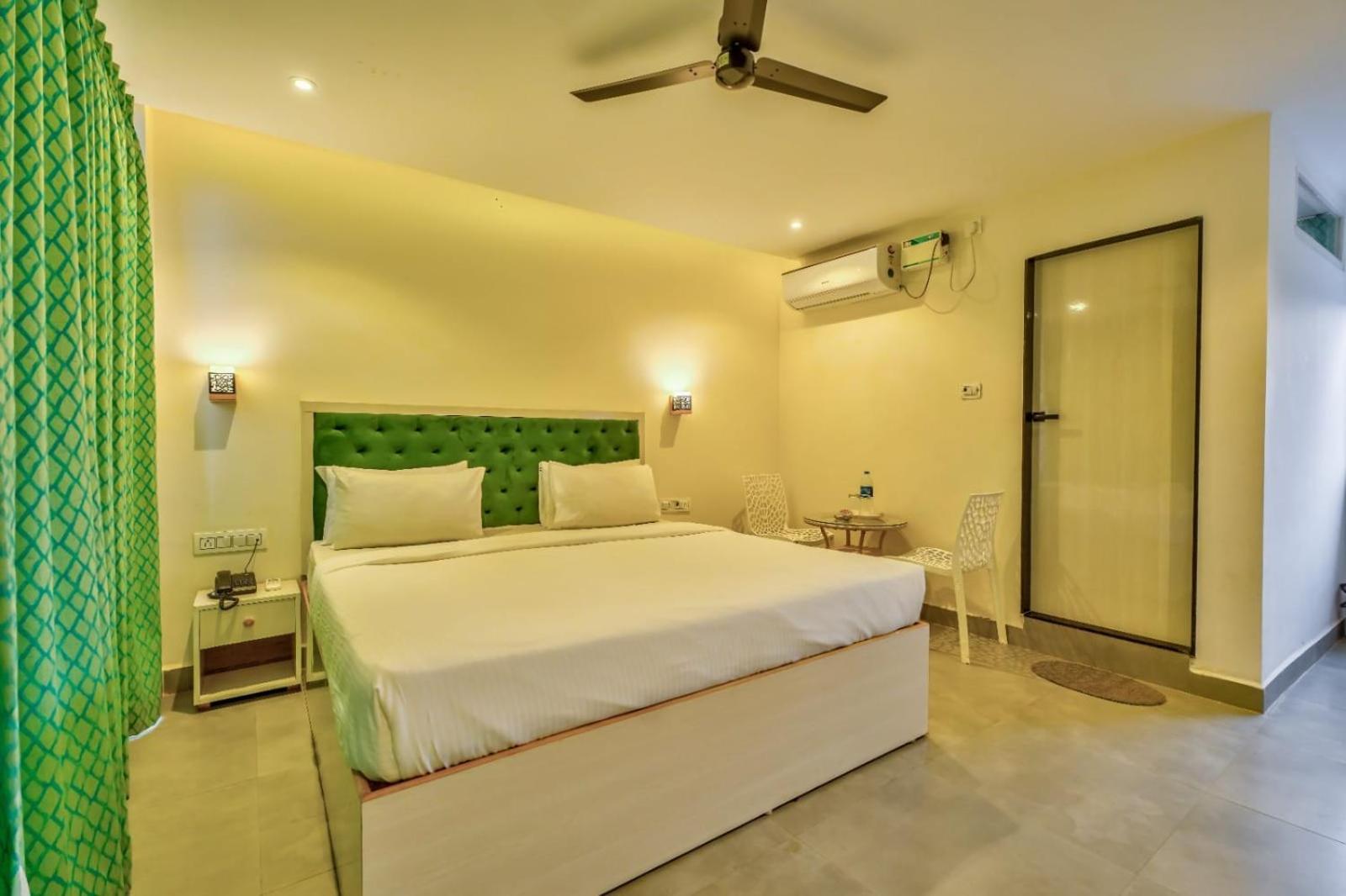 Baga Galaxy Hotel Exterior photo