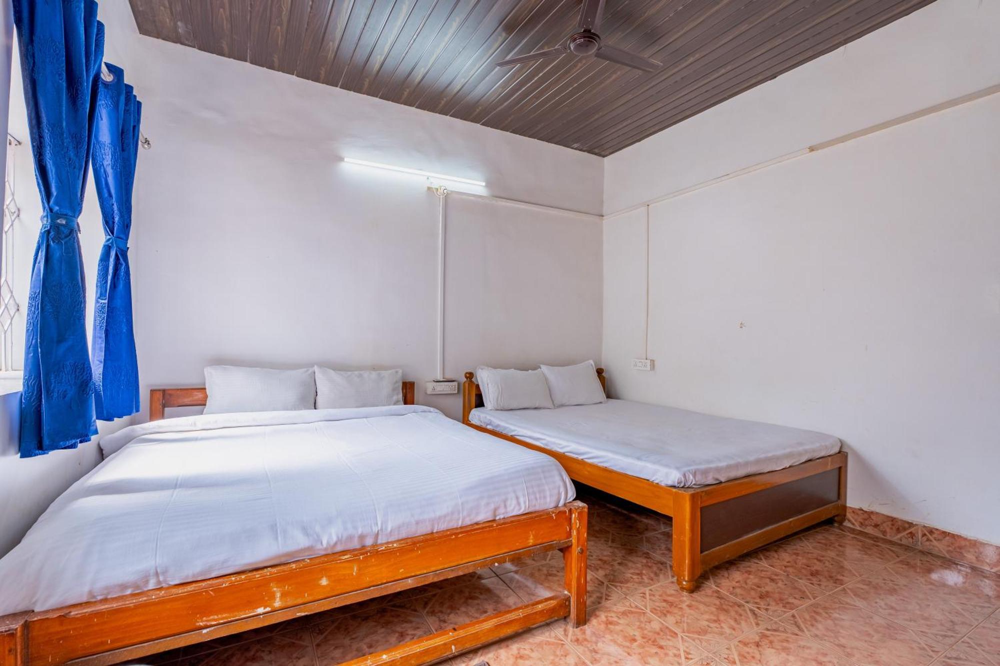 Baga Galaxy Hotel Exterior photo